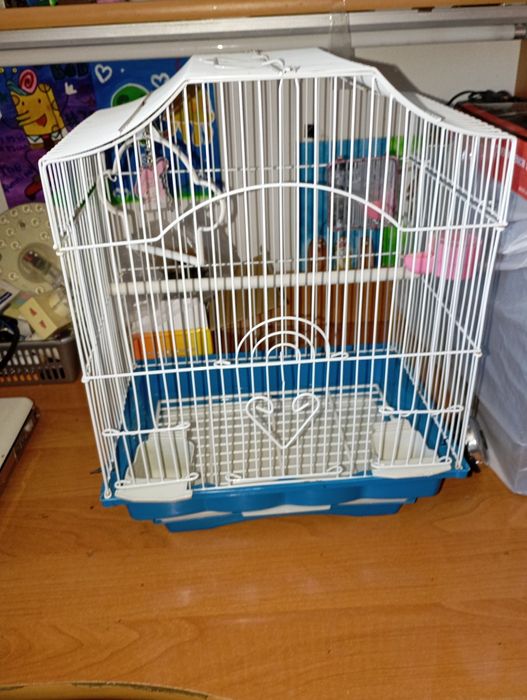 Продам клетку для попугая