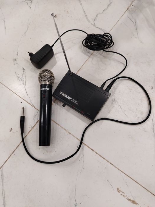 Стойка для микрофона, пюпитр, микрофон