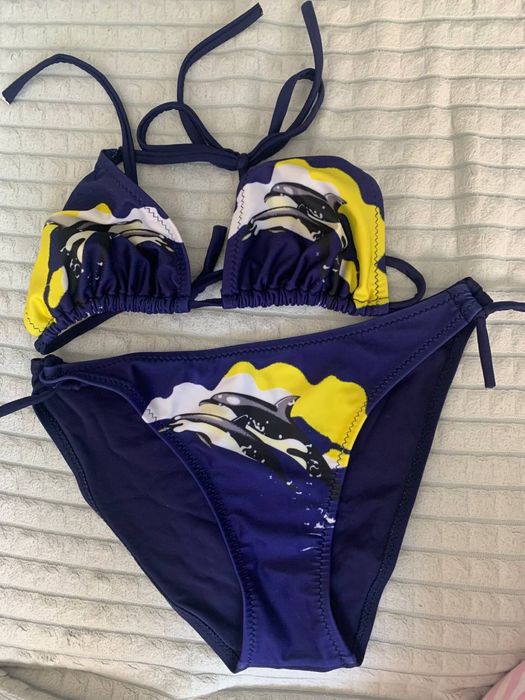 Купальники и платье