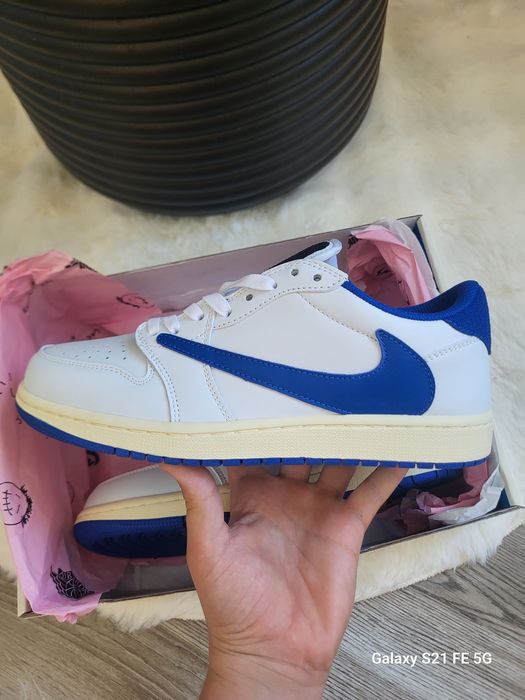 nike travis scott