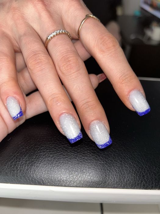 Наращивание ногтей