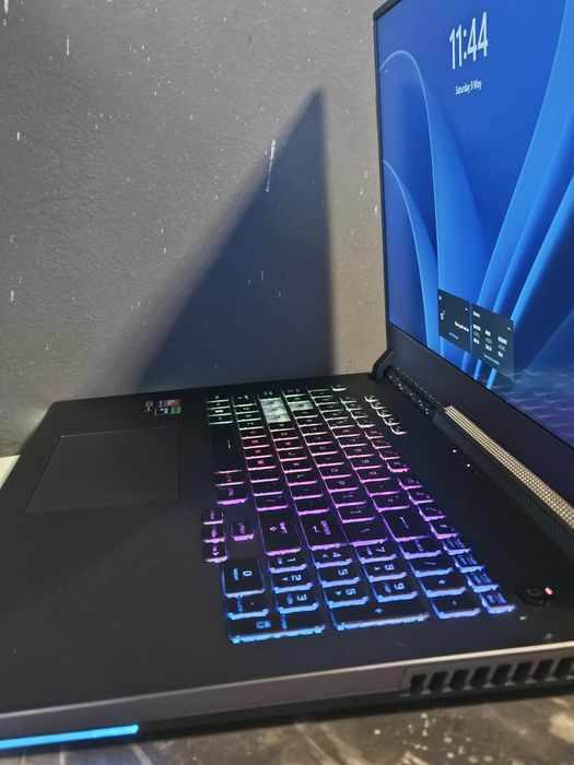 Asus Rog Strix G17 AMD Ryzen 9 RTX 4060 8GB