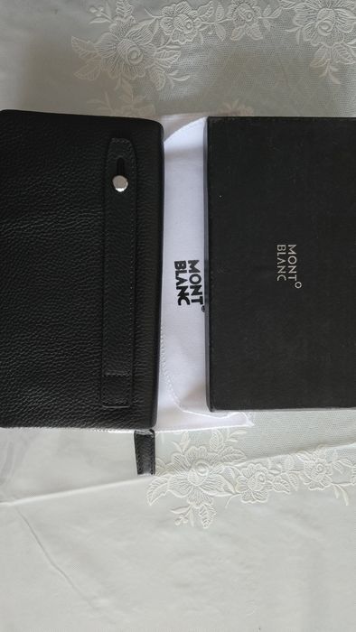 Продам кожаную барсетку