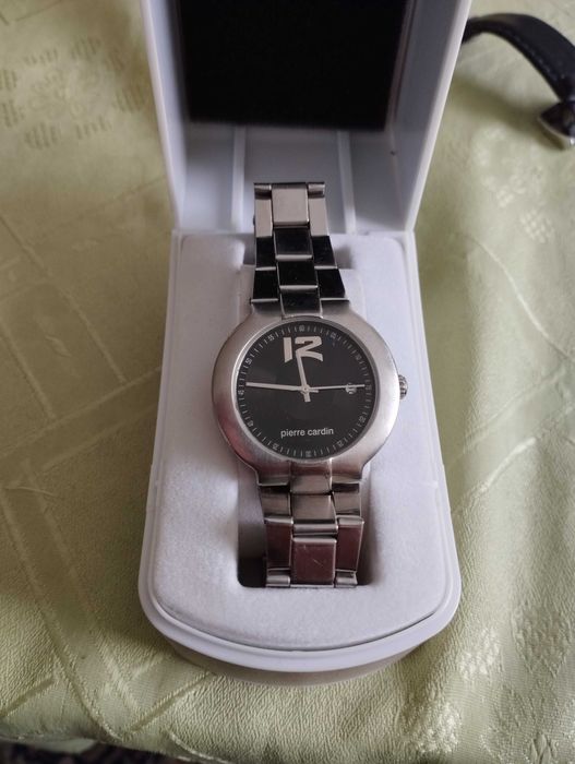 Часовник Pierre Cardin