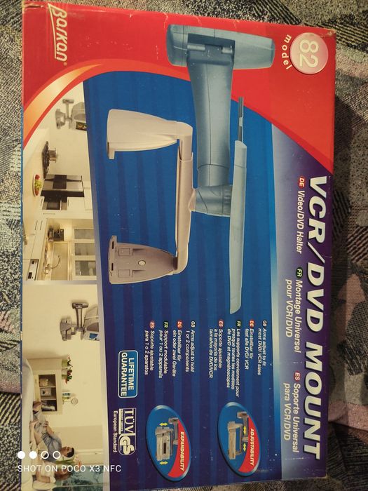 Крепление на стену для телевизора и тюнера, или двд или приставки.