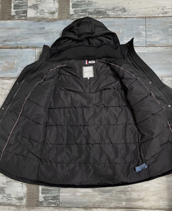 Дамско зимно яке Tommy Hilfiger – размер XL, отлично състояние
