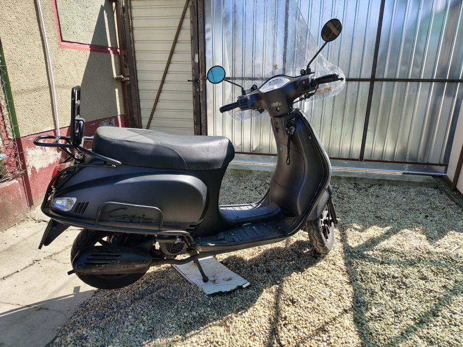 De vanzare scuter 49cc