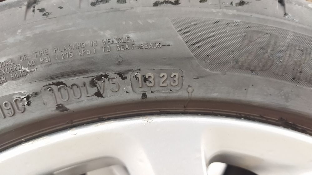 Оригинални джанти с гуми 17" за мазда