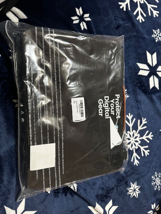 Servieta pentru laptop Tomtoc Defender A42 noua