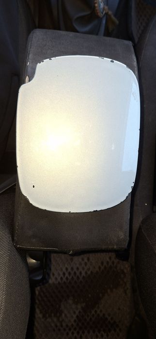 Продам. Лючок бензобака рено сценик