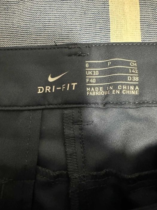 Pantaloni scurti Nike