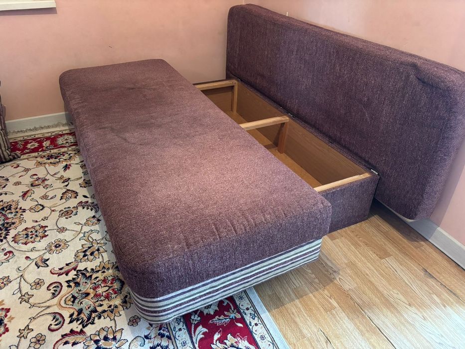 Продам фабричный диван
