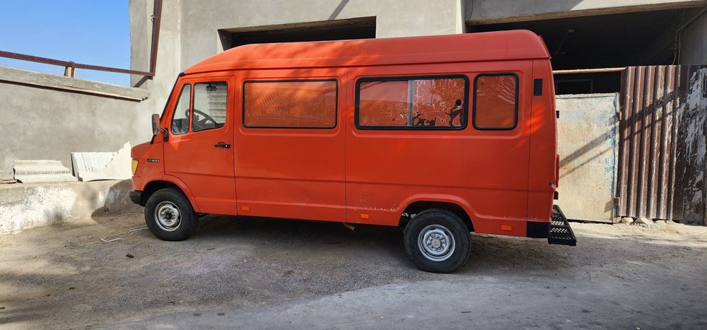 Мерс 1989й
Юк фургон 
Газ метан 601мотор (мотор янги қип чиқилди)
4та