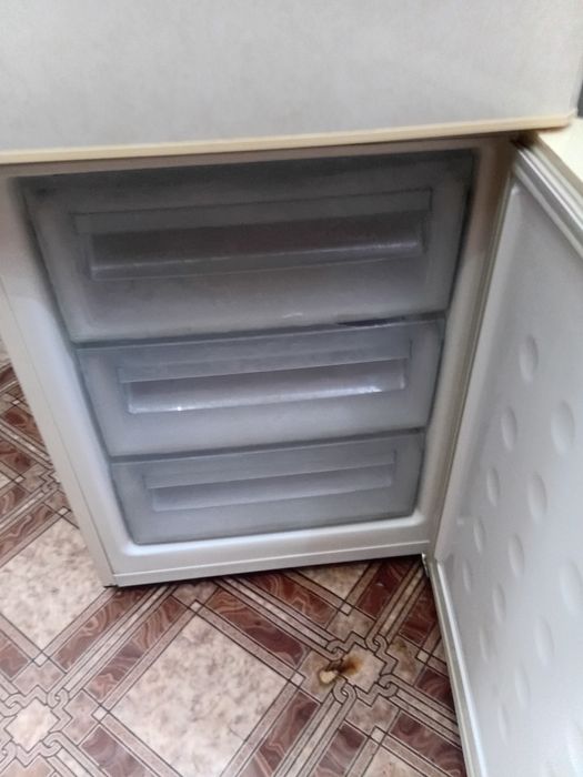 Продам холодильник.