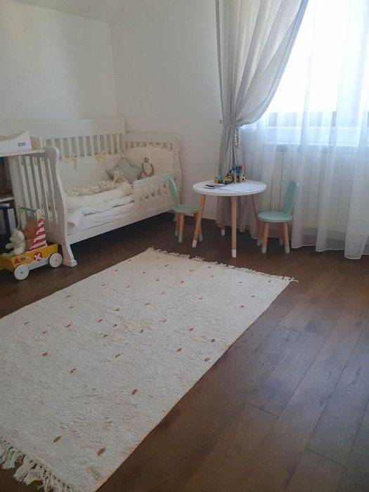 Patut bebelusi lemn masiv