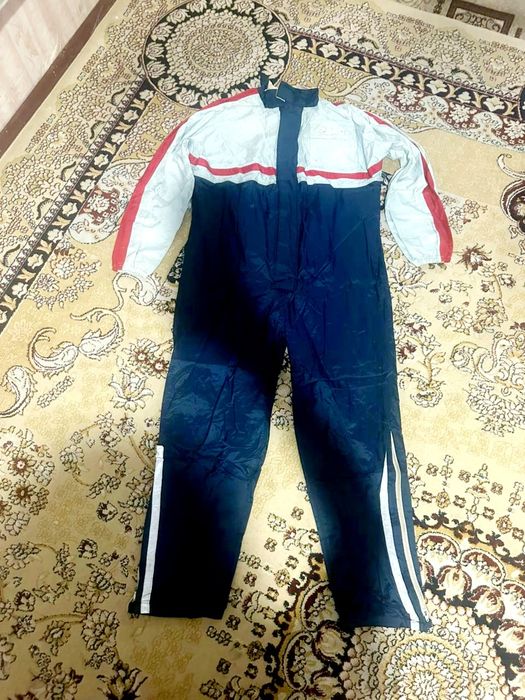 Продам комбинезон Вода непроницаемой