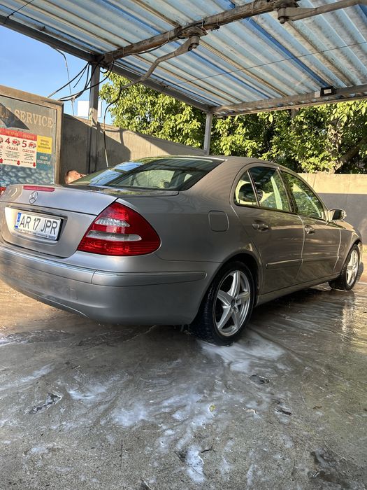 MERCEDES-BENZ E-Class 2003 — imagine 3