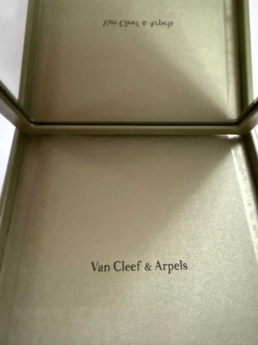 Ceas dama Van Cleef & Arpels aur 18k