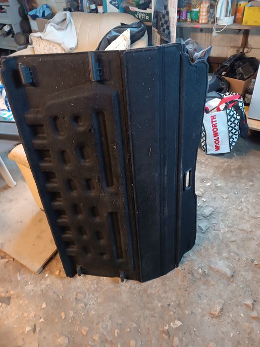 Оригинална  кора зa Багажник за Пежо 407 комби 2004- 2011г