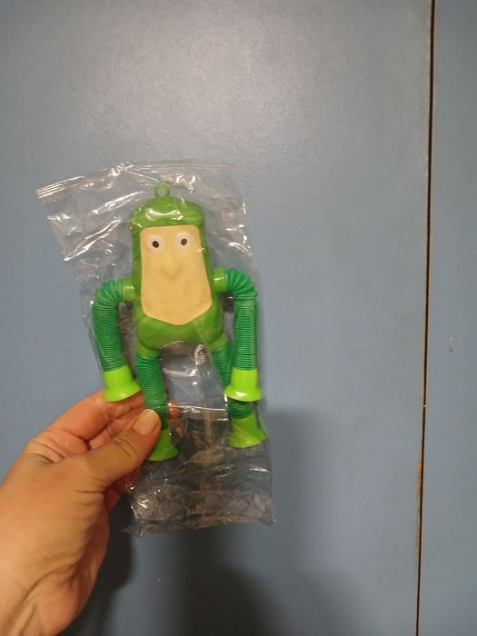 Игрушки  на присосках антистресс