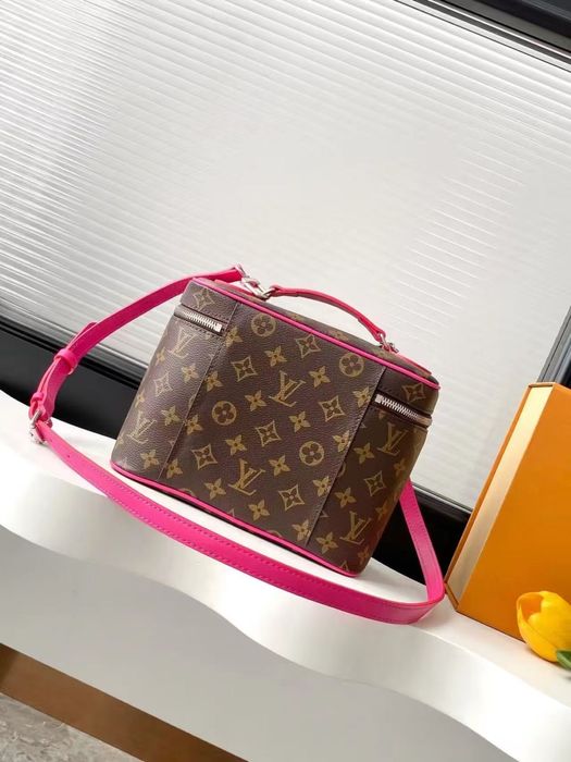 Косметичка LV Louis Vuitton Nice BB