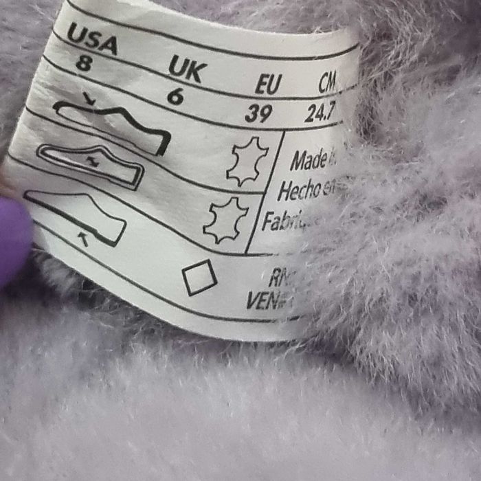 UGG noi din SUA culoare deosebita