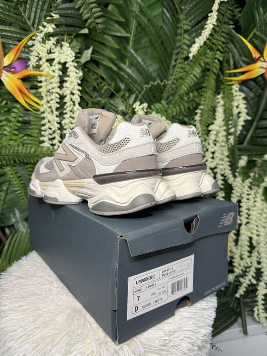 New Balance 9060 Arid Stone