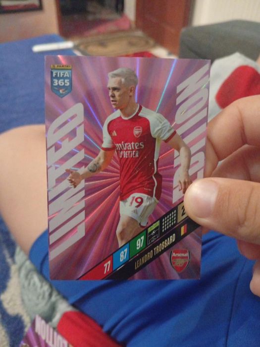 Vând cartonaș FIFA 365 limited edition!