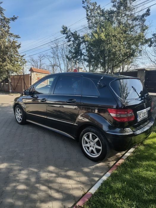 Mercedes B class
