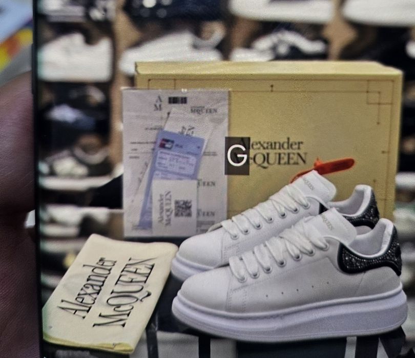 Adidasi mqueen nr 39