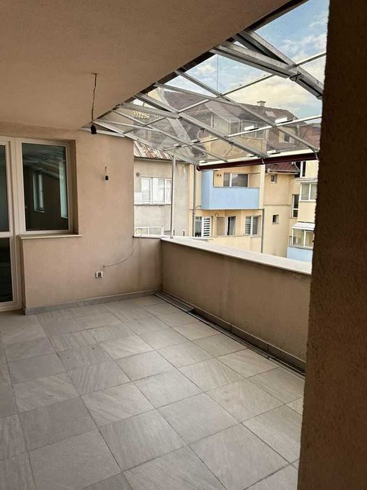 Продава се Многостаен апартамент в Пловдив, Съдийски - 200 кв.м за 918 €/кв.м - Снимка #19