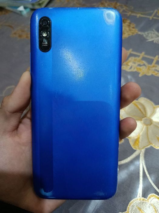 Redmi 9.a yaxshi sostayenada orginnal zaryadchiklari bo 32/2  tiniq