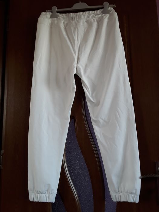 Vând Pantaloni de Trening Damă Nike Originali Mărimea XL Noi Italia