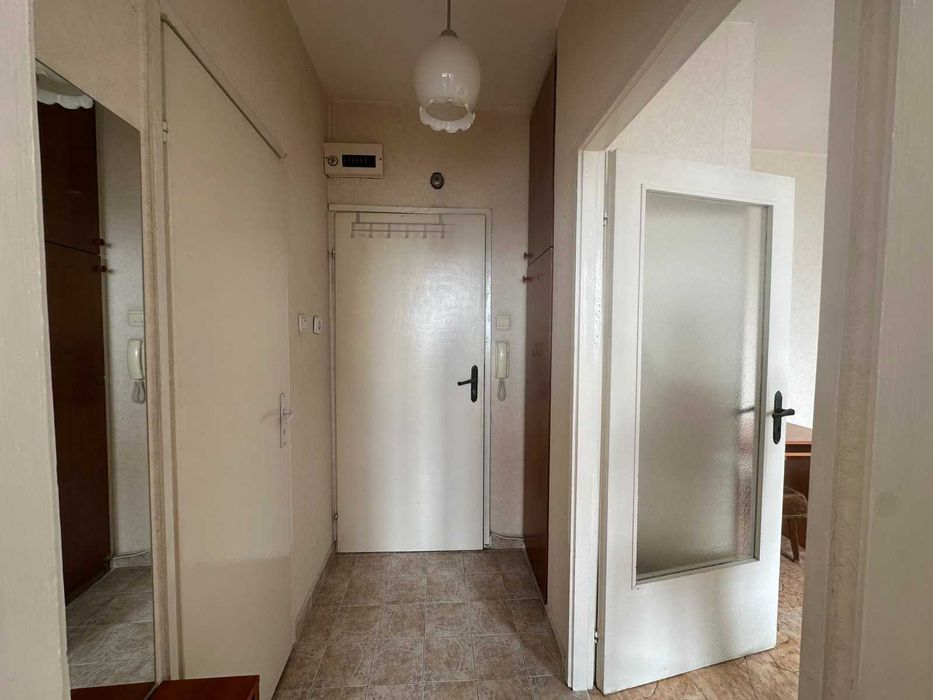 Продава се Едностаен апартамент в Стара Загора, Център - 35 кв.м за 991 €/кв.м - Снимка #3