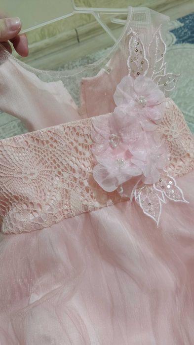 Продам платье для девочек