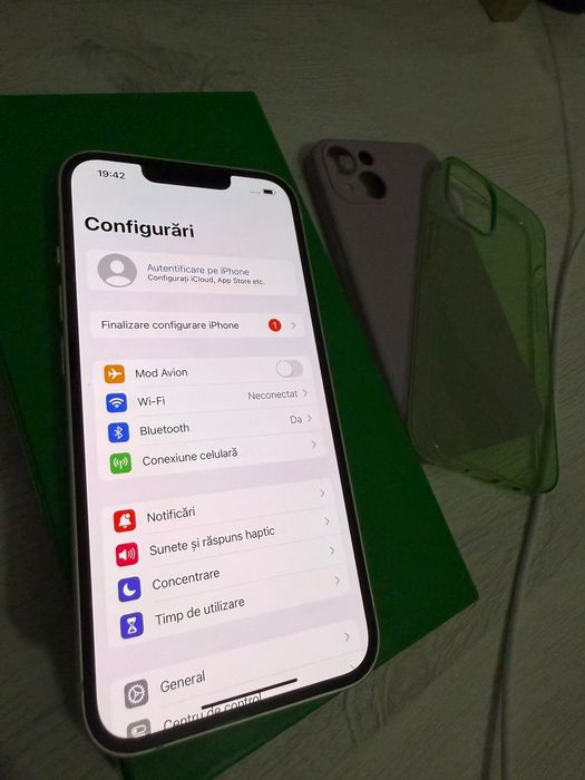 Vând iPhone 13 stare buna