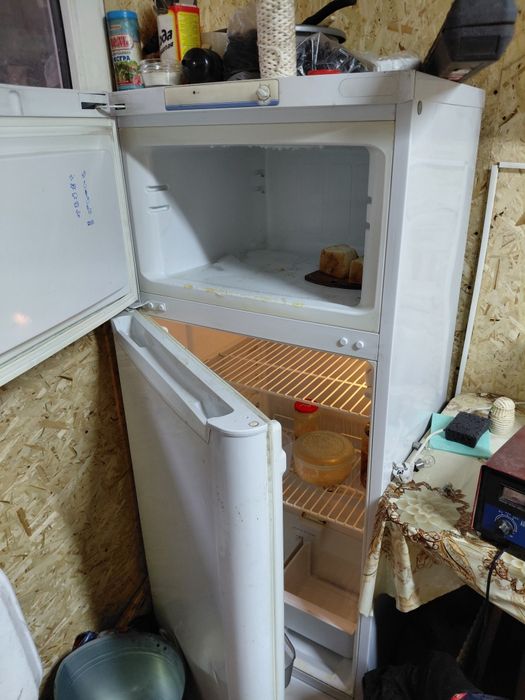 Продам Холодильник бу