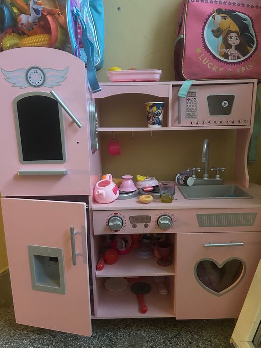 Детска кухня за игра
