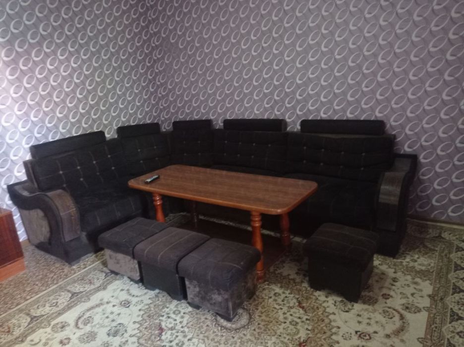 Продается двухэтажный дом.со всеми удобствами.Заходи и живи