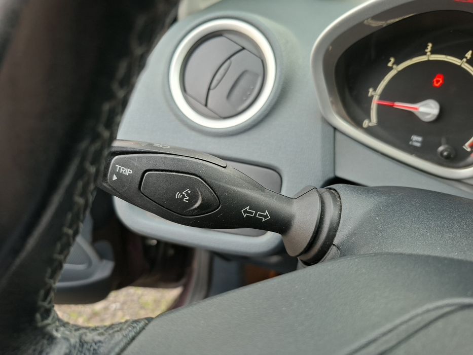 Ford Fiesta 1.4 Benzină