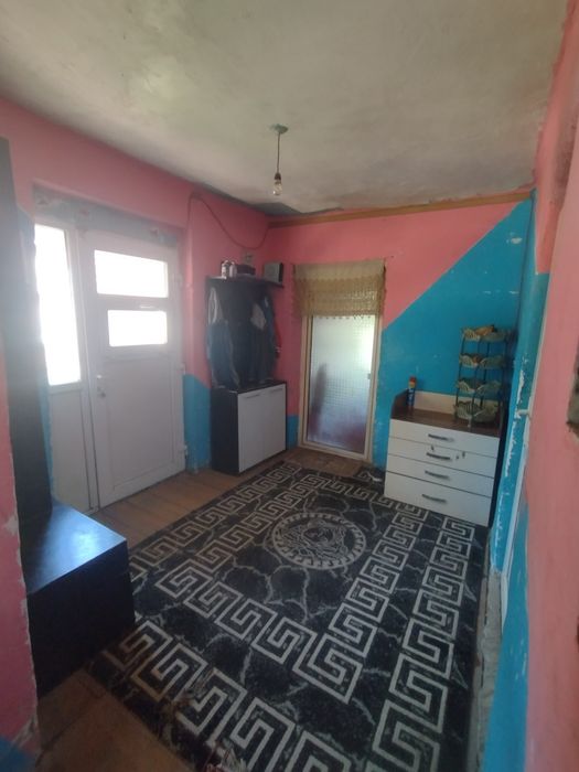 Vând casă in Dobra