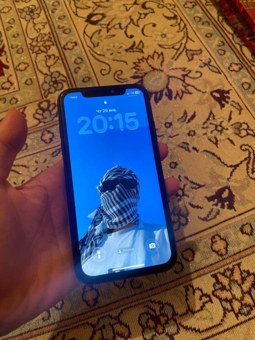 Айфон 11 64гб срочн