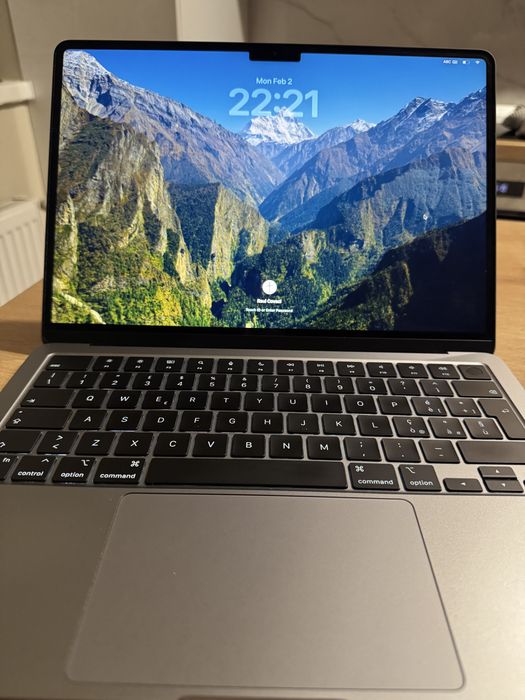 Vand Macbook Air M3 IMPECABIL