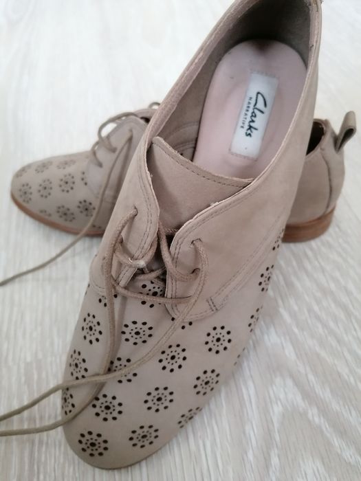 Promoție Pantofi piele Clarks