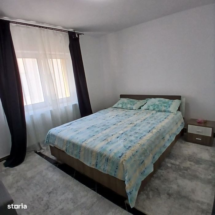 Apartament 2 camere decomandat Codlea lângă primărie - proprietar