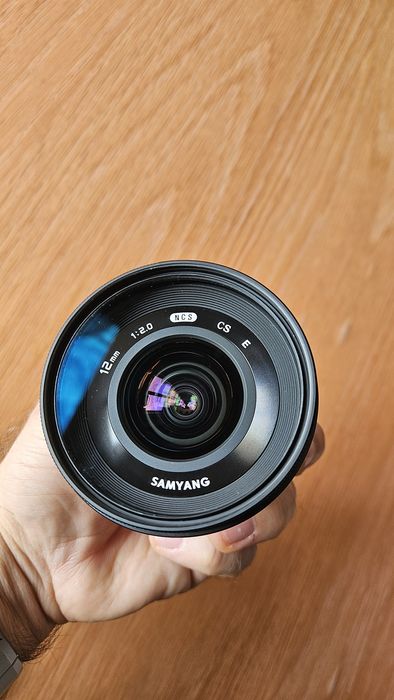 Obiectiv Samyang 12 mm f.2, montura Sony E