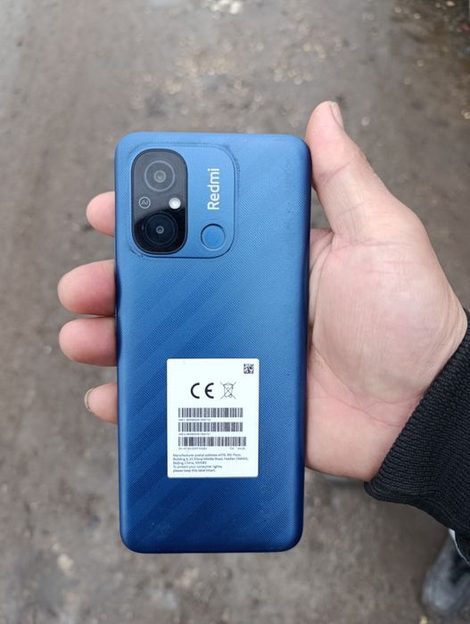 Telefon ideal 2023olingan kafolat bor 1oy karobka dakument bor .