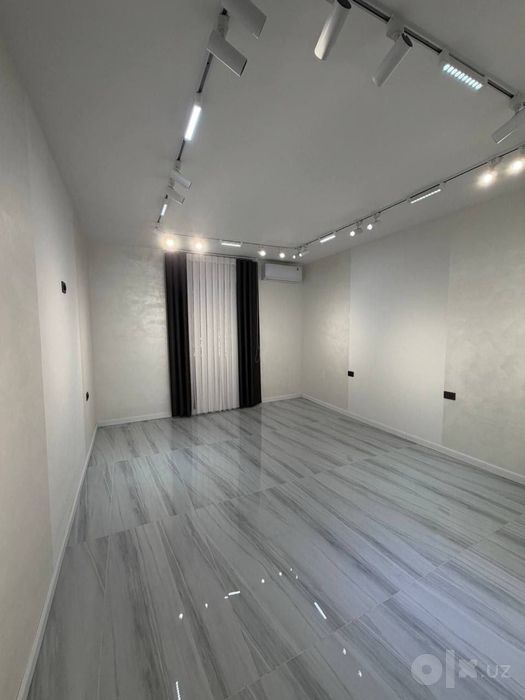 Продается офис Ор-р: метро Беруни 65м2