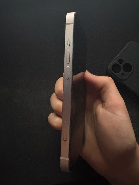 Iphone 13 Само с външни забележки