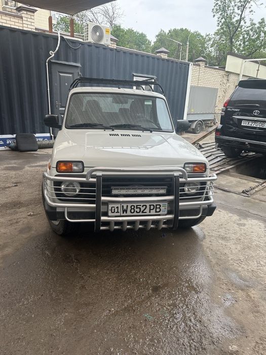 Niva sotiladi kraska toza yili 2021 4x4 toradi